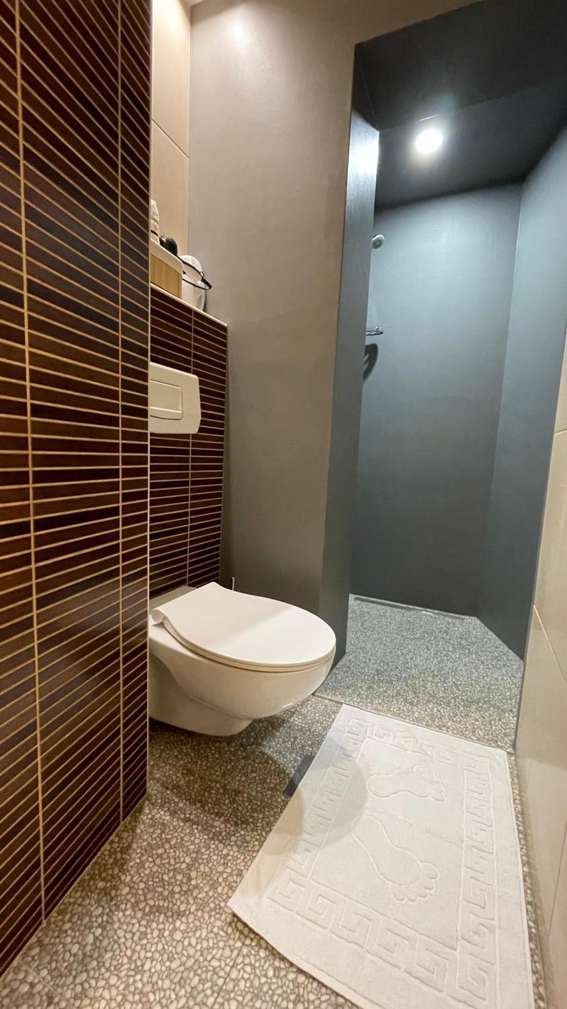 Tim Apartment Sarajevo With Private Parking Экстерьер фото